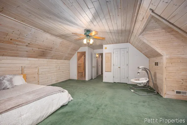 $299,900 | 623 Lennon Lane, Gladwin, MI 48624