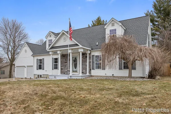 $299,900 | 623 Lennon Lane, Gladwin, MI 48624