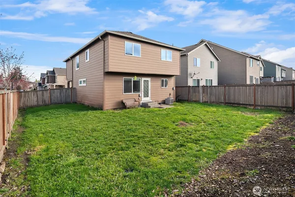 $525,000 | 10502 189th Street East, Puyallup, WA 98374