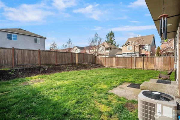 $525,000 | 10502 189th Street East, Puyallup, WA 98374