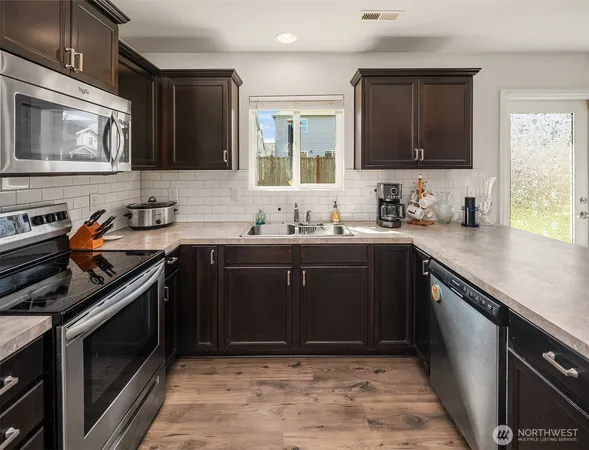 $525,000 | 10502 189th Street East, Puyallup, WA 98374