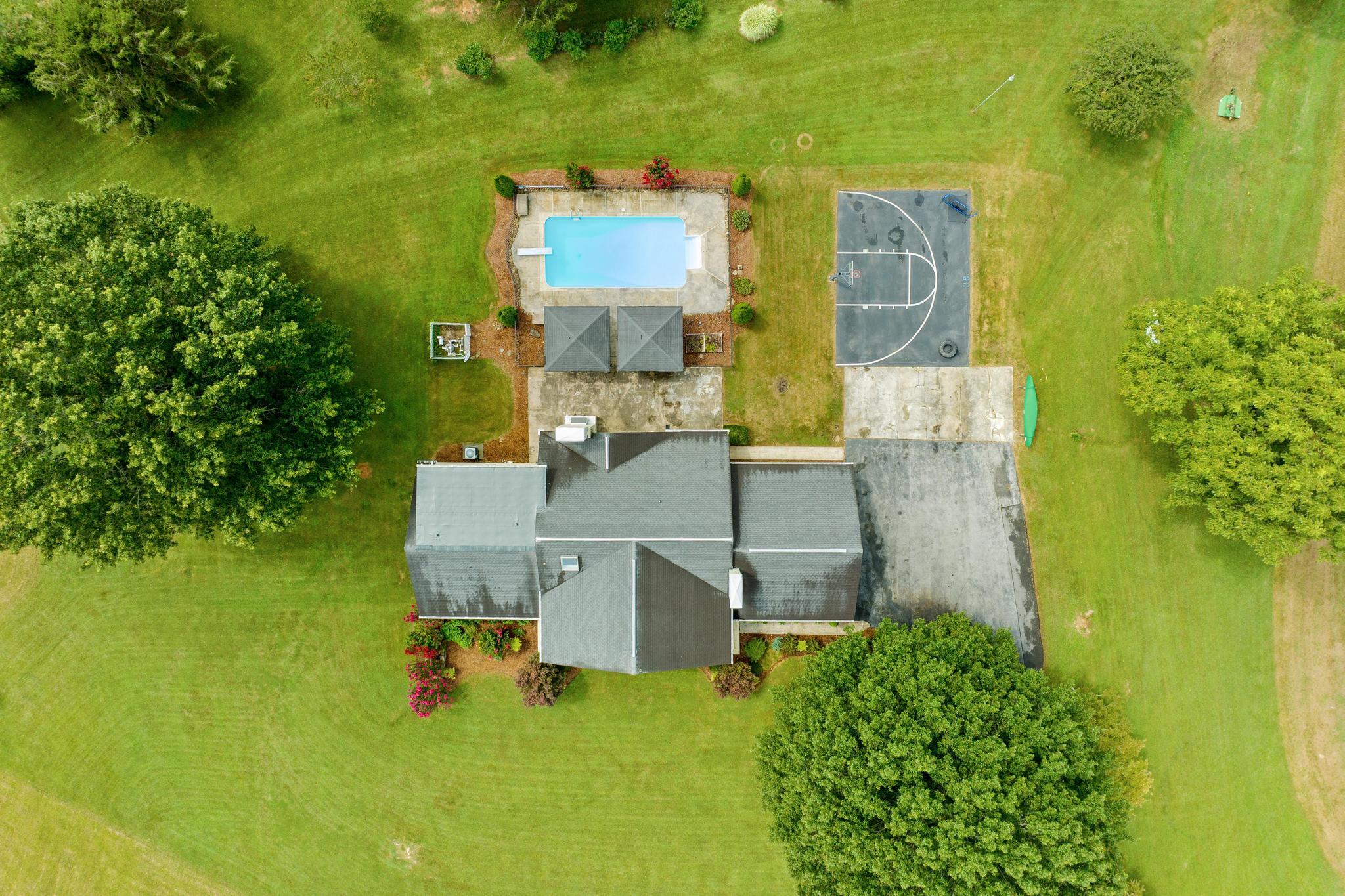 2561 East Carters Valley Road Gate City, VA 24251 - Photo 4 of 68 DJI_0078