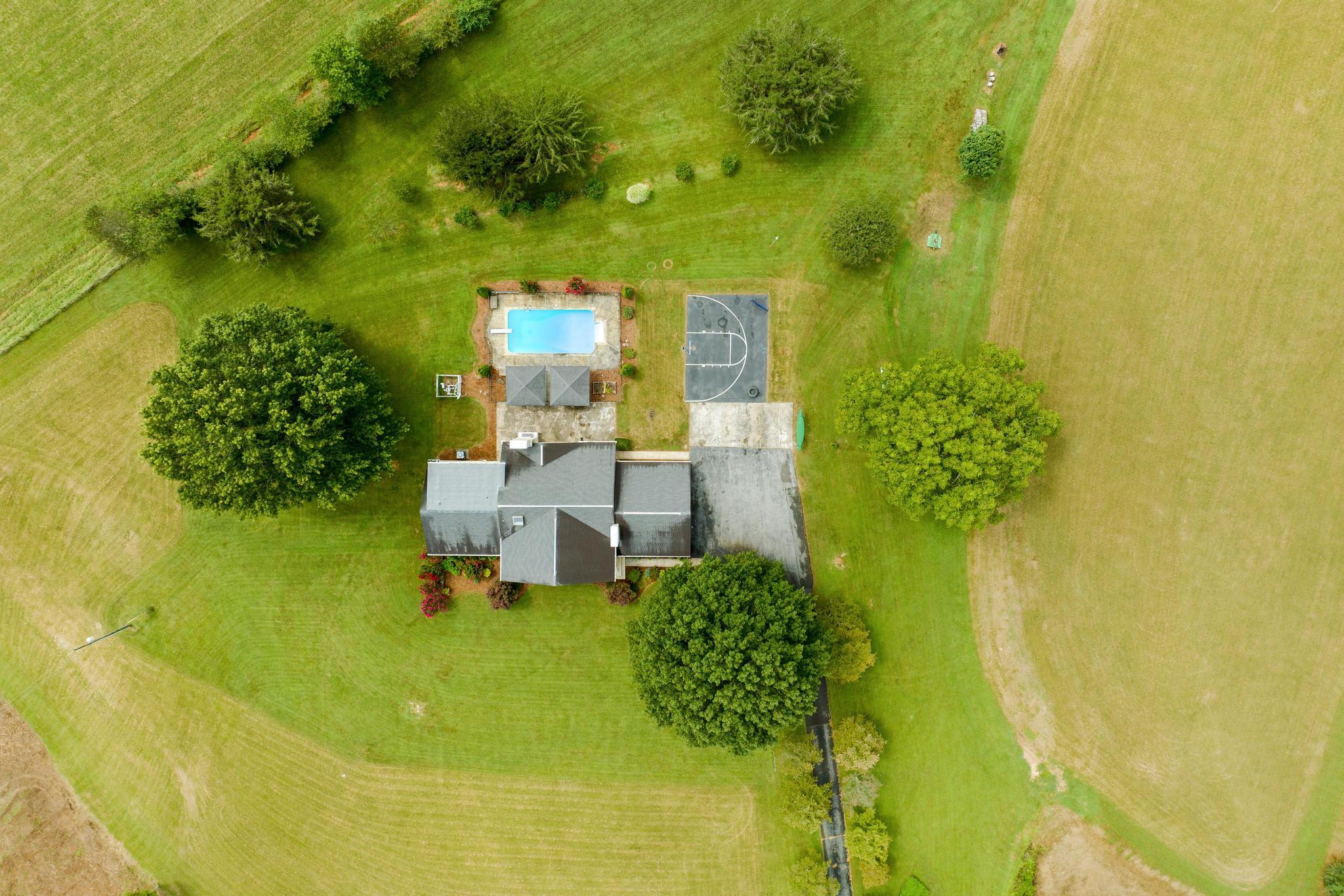 2561 East Carters Valley Road Gate City, VA 24251 - Photo 58 of 68 DJI_0077