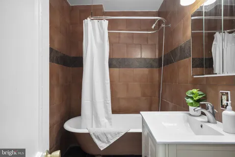 $595,000 | 1678 Montello Avenue Northeast, Washington, DC 20002