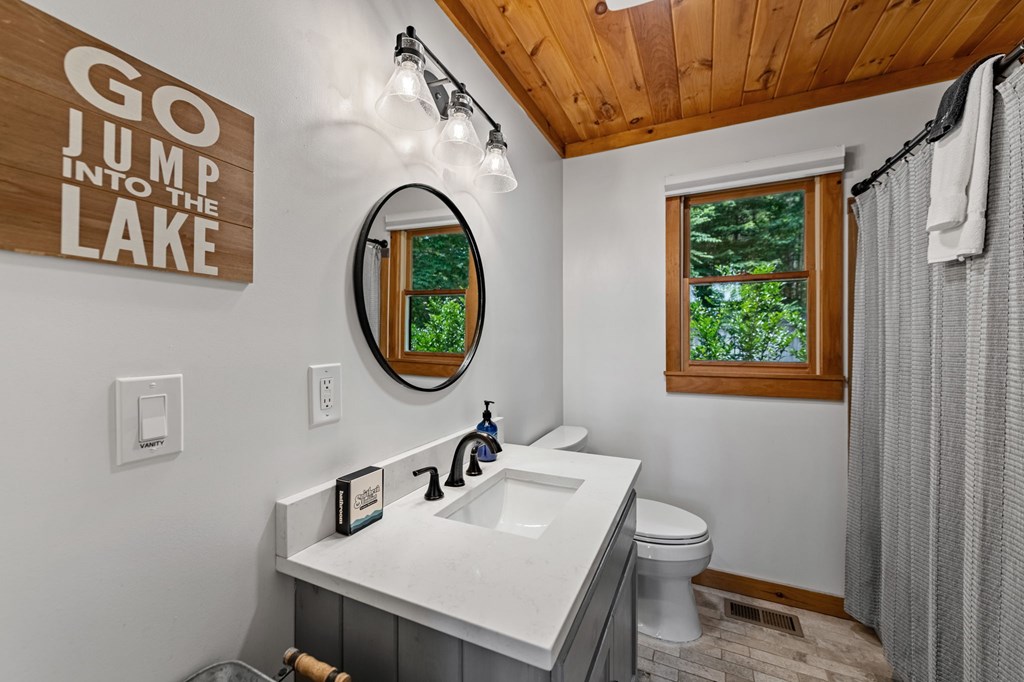 128 Overlake Court Morganton, GA 30560 - Photo 14 of 95