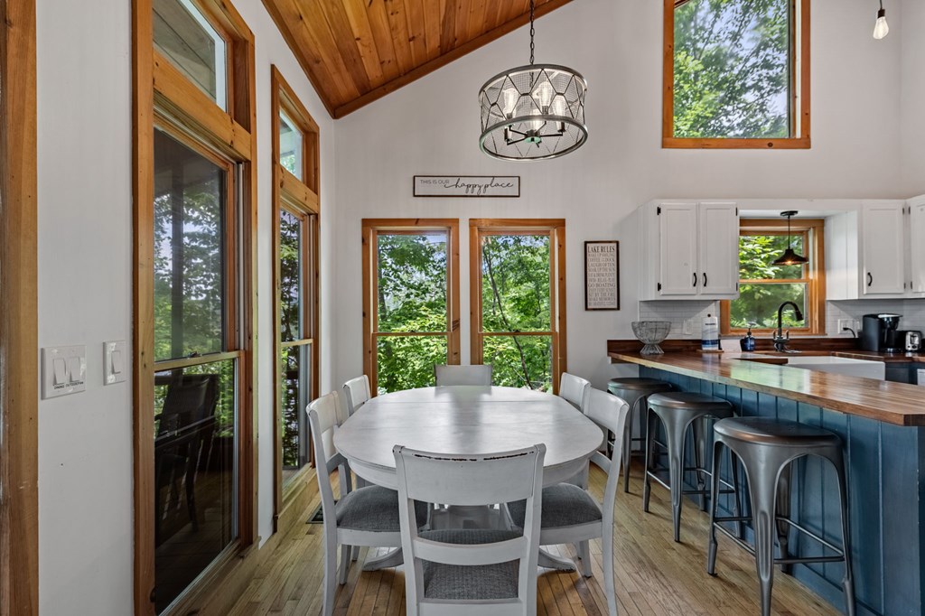 128 Overlake Court Morganton, GA 30560 - Photo 19 of 95