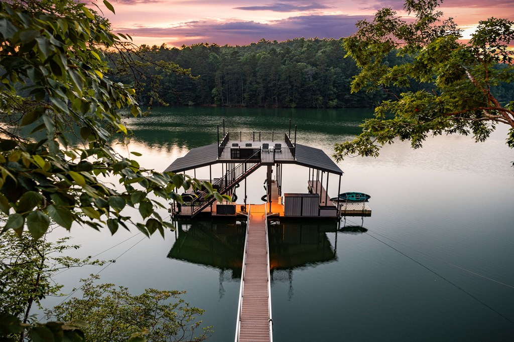 128 Overlake Court Morganton, GA 30560 - Photo 2 of 95