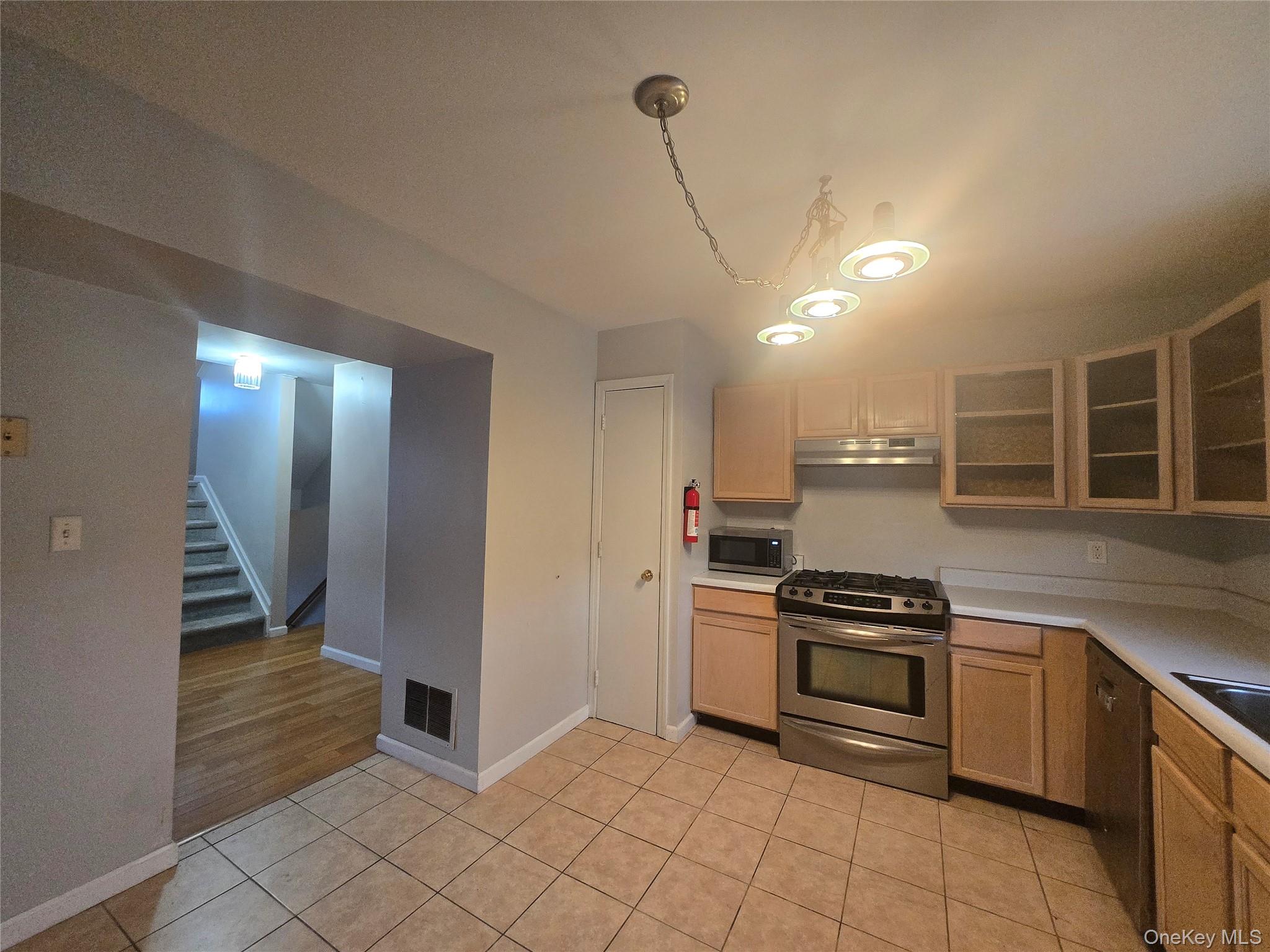 60 Evan Road Warwick, NY 10990 - Photo 10 of 28