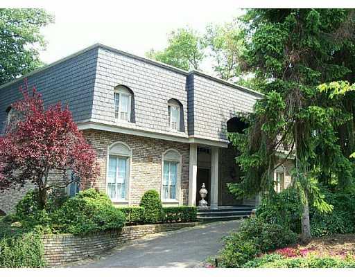 124 Woodland Road Pittsburgh, PA 15232 - Photo 1 of 1 Exterior Front.