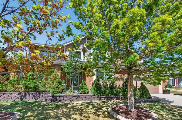 $825,000 | 5849 South Danube Circle, Aurora, CO 80015