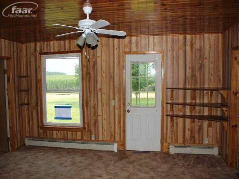 8875 West Henderson Road Elsie, MI 48831 - Photo 12 of 25 20418419-11.JPG