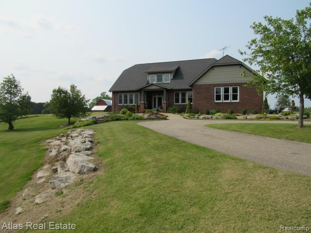 9071 Horton Road Goodrich, MI 48438 - Photo 4 of 28 IMG_1399.jpg