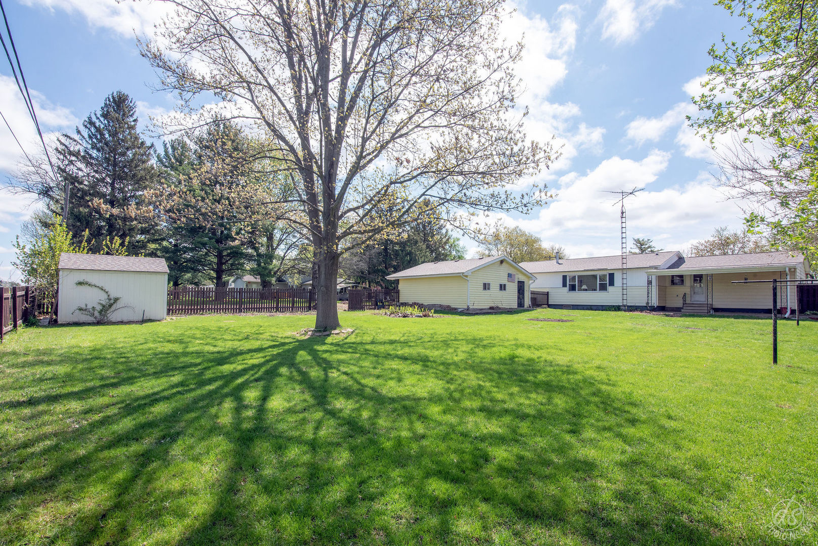 185 Swanson Road Sycamore, IL 60178 - Photo 31 of 47 a view of a house with backyard and garden