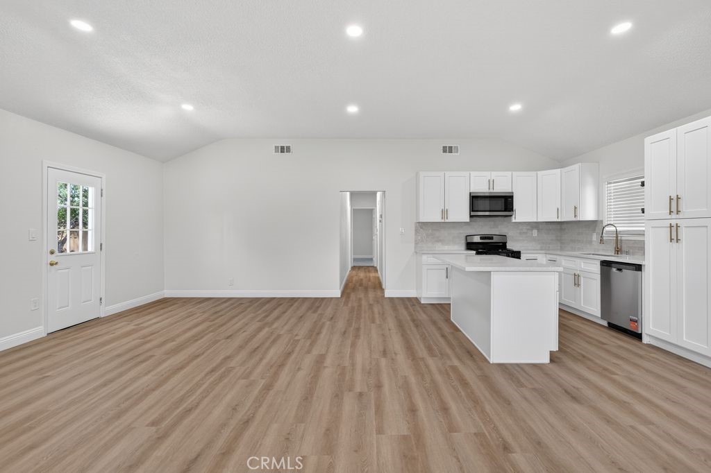 4834 Hedrick Avenue Riverside, CA 92505 - Photo 8 of 31