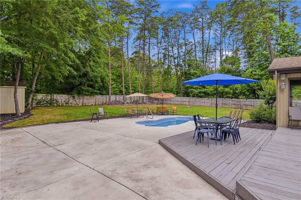 3611 Hunting Ridge Drive High Point, NC 27265 - Photo 29 of 35