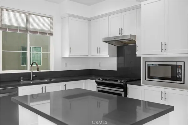 $999,000 | 292 Novel, Irvine, CA 92618