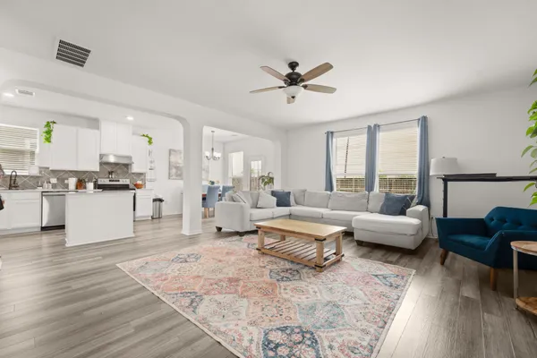 $2,000 | 6400 Wagon Spring Street, Del Valle, TX 78617