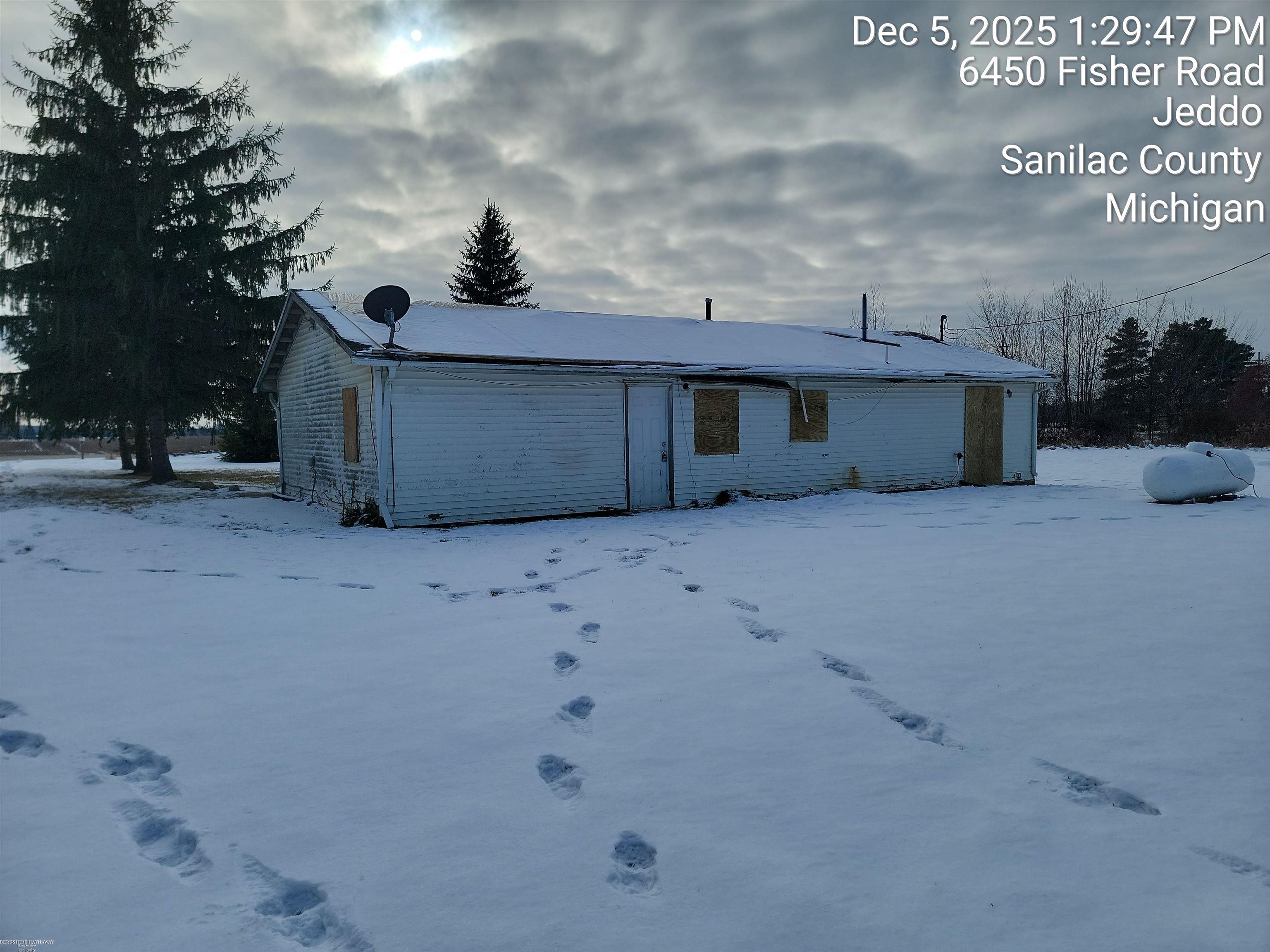 6450 Fisher Road Jeddo, MI 48032 - Photo 22 of 23