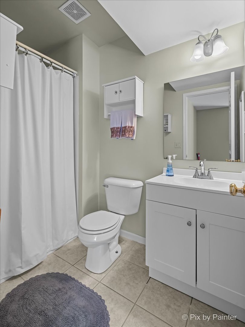 6504 Sands Road Crystal Lake, IL 60014 - Photo 33 of 46 Gallery Image 33