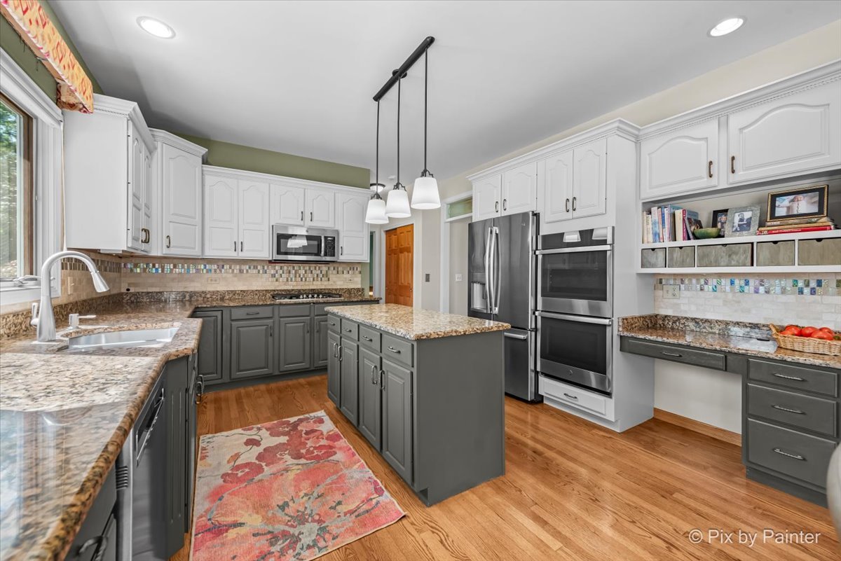 6504 Sands Road Crystal Lake, IL 60014 - Photo 10 of 46 Gallery Image 10