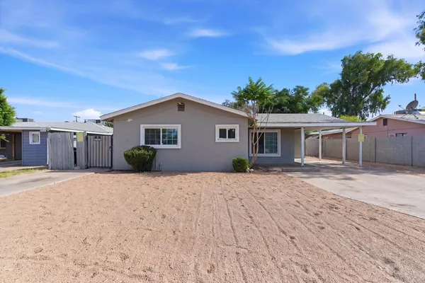 $1,100 | 2609 West Morten Avenue, Unit 1, Phoenix, AZ 85051