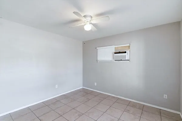 $1,100 | 2609 West Morten Avenue, Unit 1, Phoenix, AZ 85051