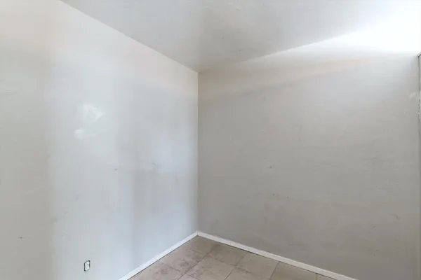 $1,100 | 2609 West Morten Avenue, Unit 1, Phoenix, AZ 85051