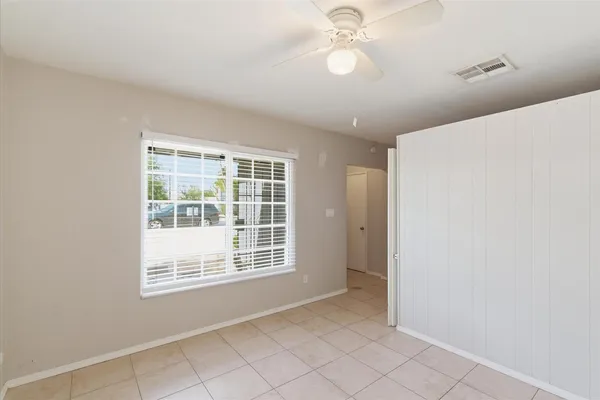 $1,100 | 2609 West Morten Avenue, Unit 1, Phoenix, AZ 85051