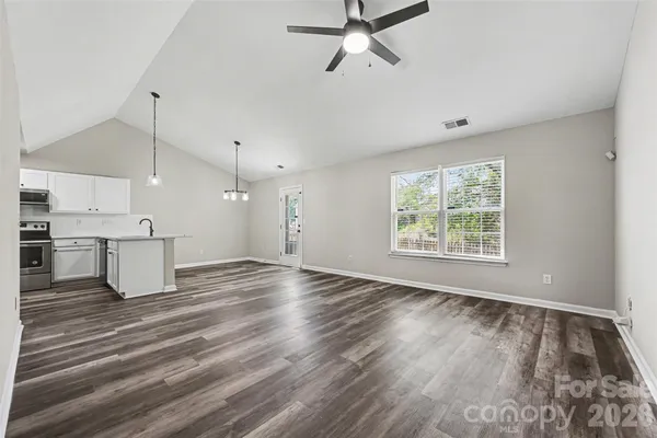 $299,999 | 2617 Forest Grove Court, Charlotte, NC 28269