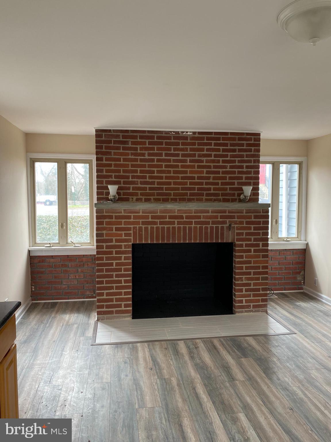 261 Berlin Road Clementon, NJ 08021 - Photo 11 of 45 fireplace