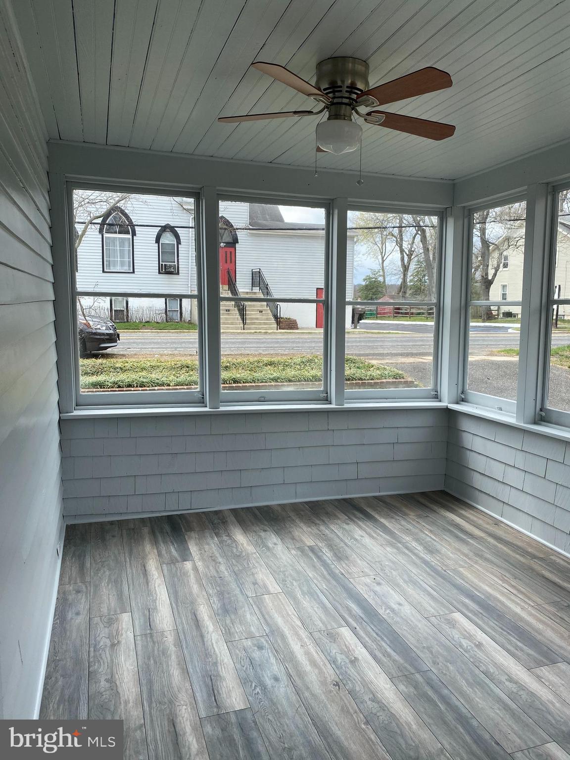 261 Berlin Road Clementon, NJ 08021 - Photo 21 of 45 enclosed porch