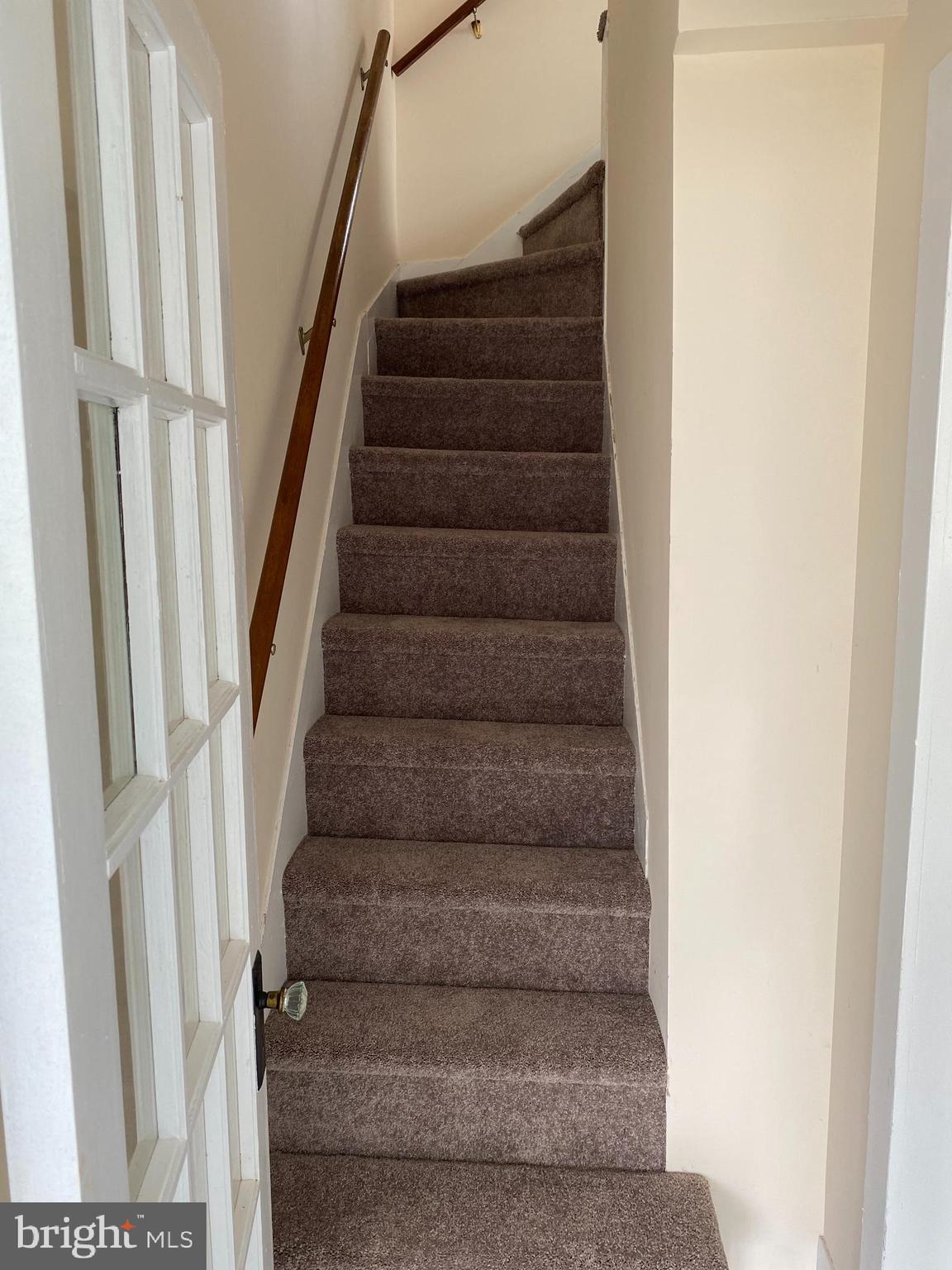 261 Berlin Road Clementon, NJ 08021 - Photo 23 of 45 stairs to upper level