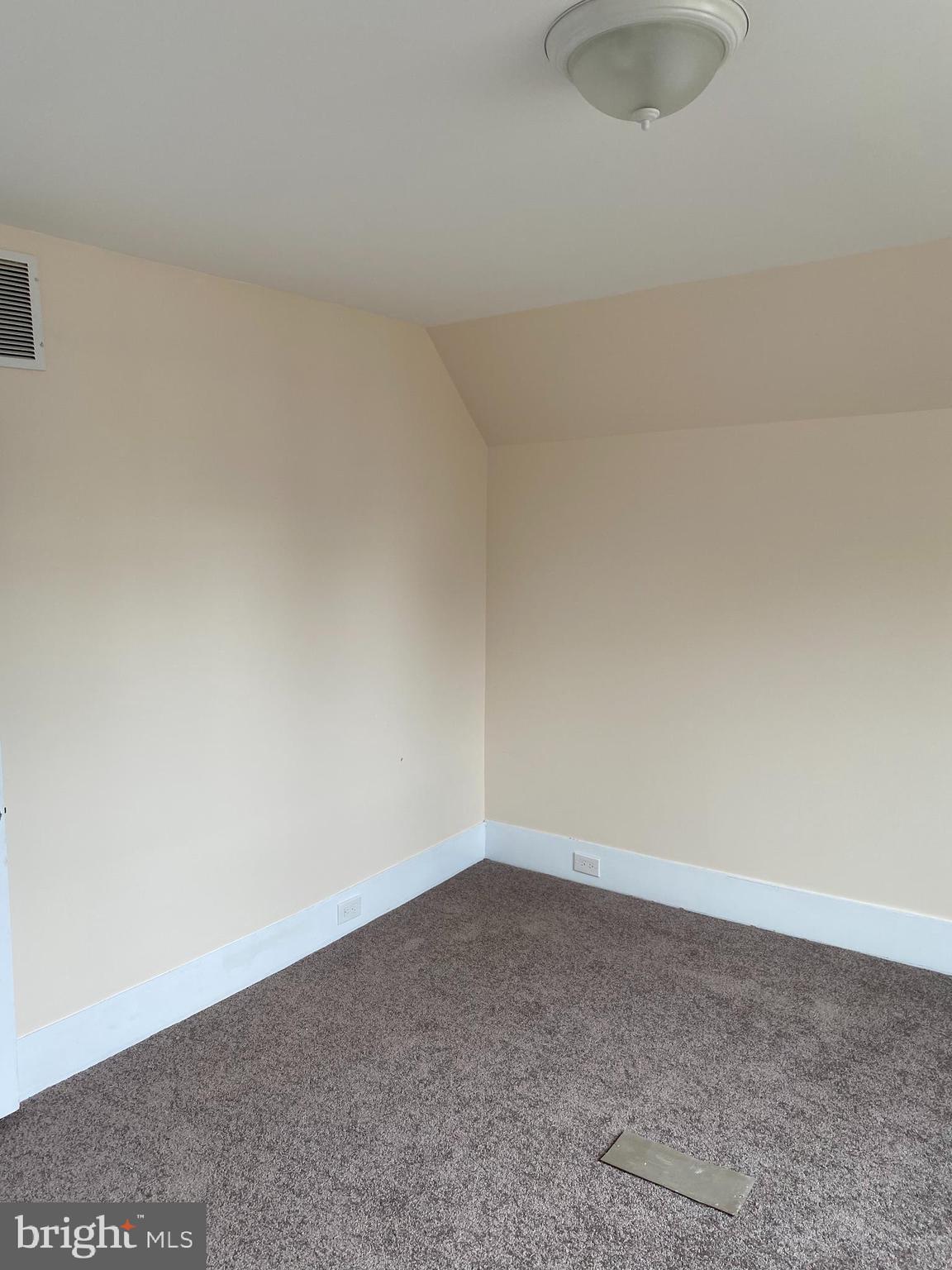 261 Berlin Road Clementon, NJ 08021 - Photo 26 of 45 upper level bedroom 3