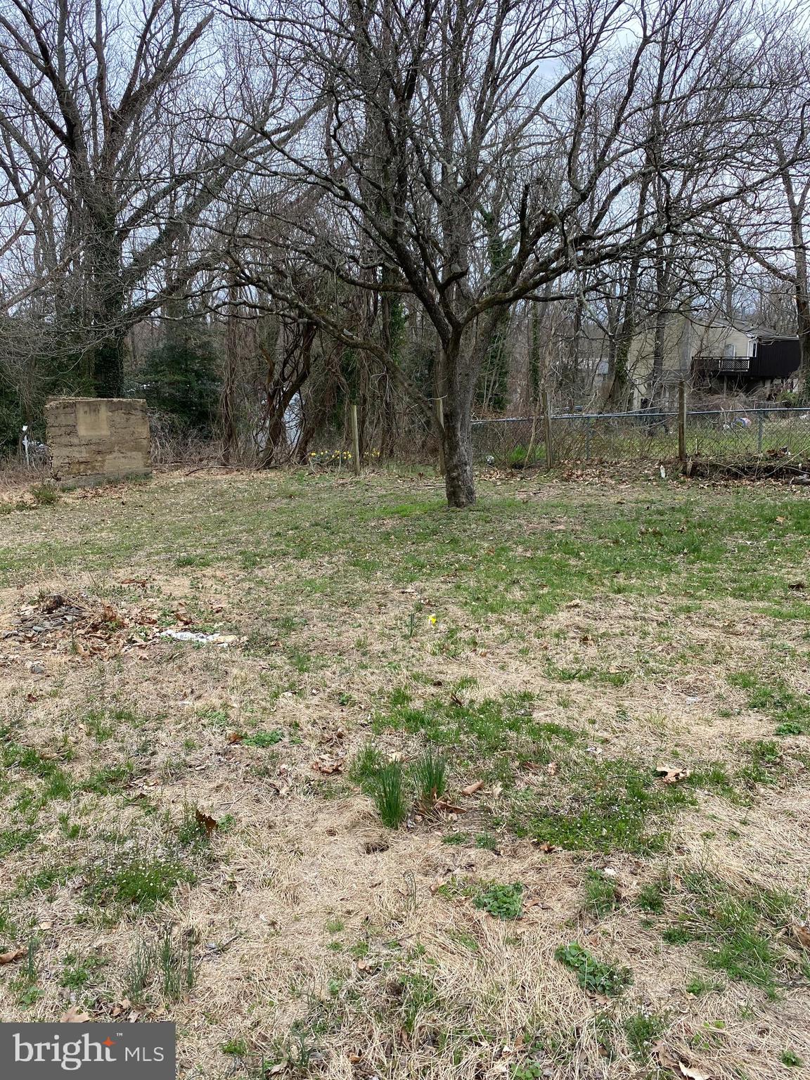 261 Berlin Road Clementon, NJ 08021 - Photo 42 of 45 back yard