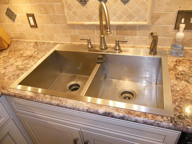 $112,900 | 600 South Cullen Avenue, Unit 502, Evansville, IN 47715