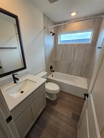 $3,200 | 3333 Woodrose Orchard Drive, Pearland, TX 77581