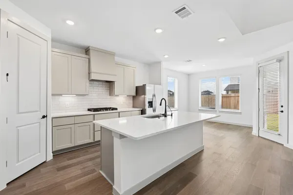 $3,200 | 3333 Woodrose Orchard Drive, Pearland, TX 77581