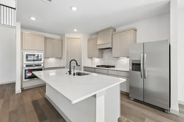 $3,200 | 3333 Woodrose Orchard Drive, Pearland, TX 77581