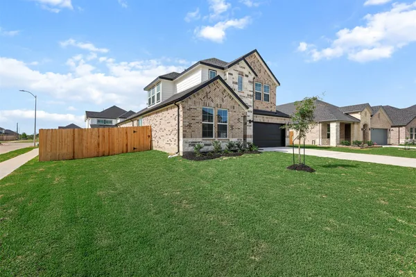 $3,200 | 3333 Woodrose Orchard Drive, Pearland, TX 77581