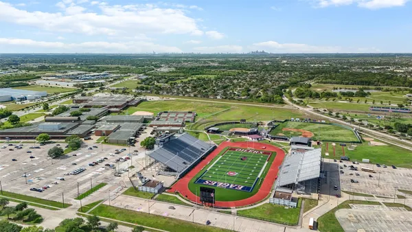 $3,200 | 3333 Woodrose Orchard Drive, Pearland, TX 77581