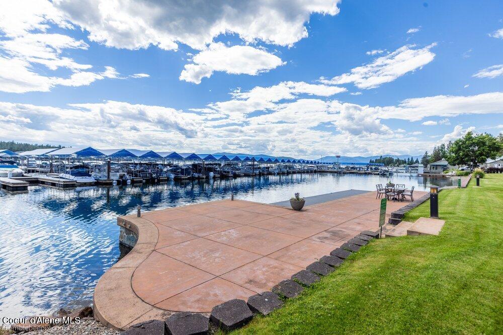 46700 Highway 200, Unit 103 Hope, ID 83836 - Photo 31 of 37 Community Patio & Dock