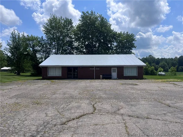$240,000 | 6133 Highway 62, Lexington, IN 47138