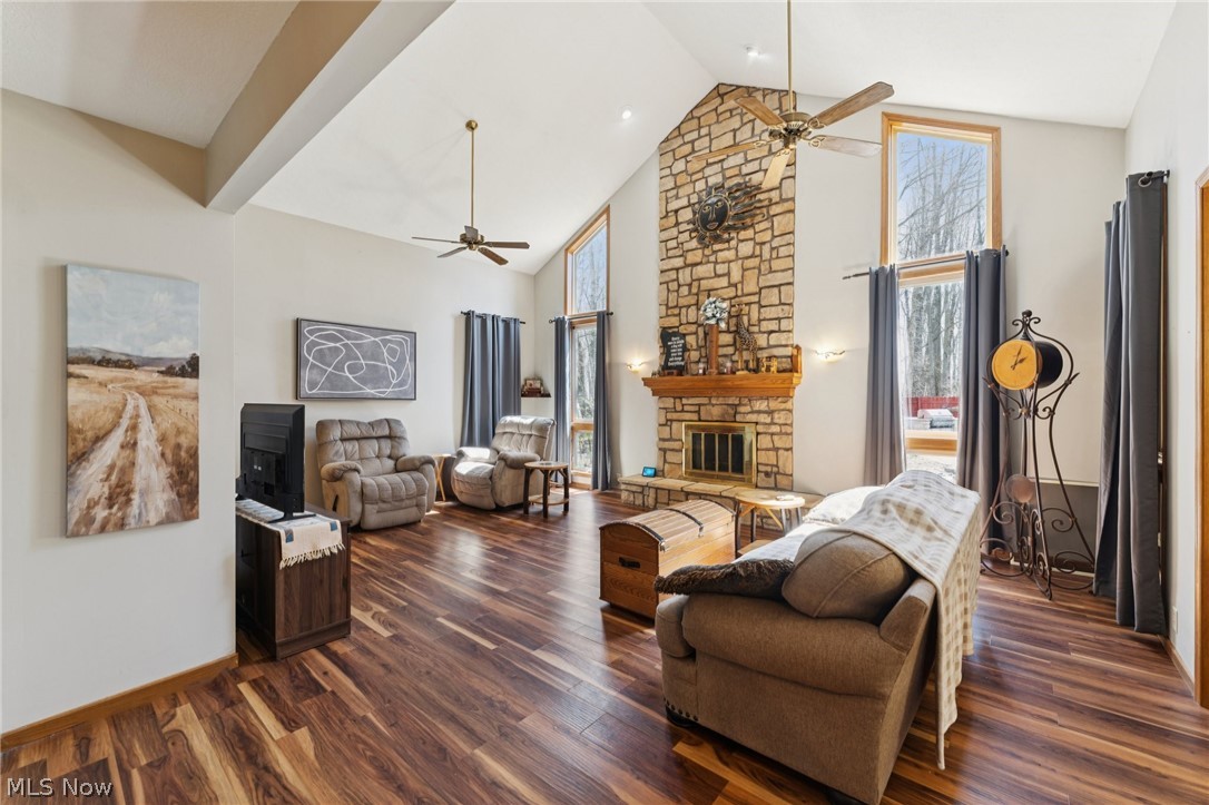 678 Wall Road Wadsworth, OH 44281 - Photo 4 of 50