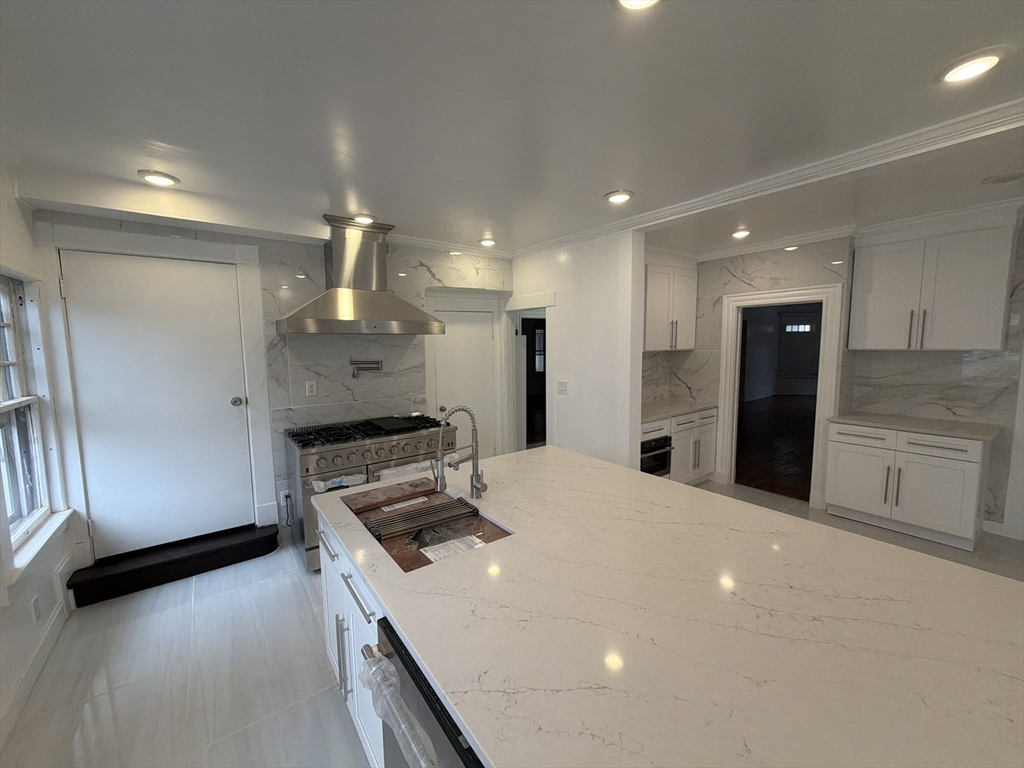 194 Sumner Avenue Springfield, MA 01108 - Photo 9 of 24