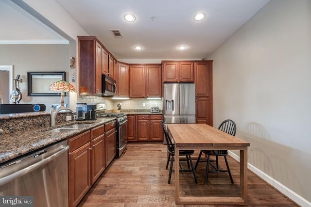 $440,000 | 400 Cameron Station Boulevard, Unit 216, Alexandria, VA 22304