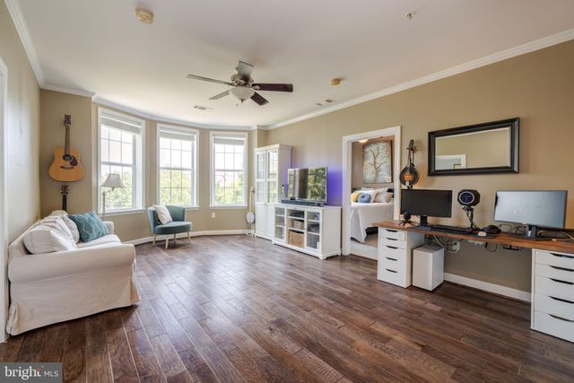 $440,000 | 400 Cameron Station Boulevard, Unit 216, Alexandria, VA 22304