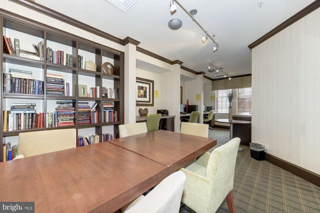 $440,000 | 400 Cameron Station Boulevard, Unit 216, Alexandria, VA 22304