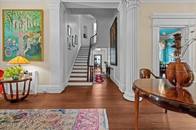 $3,799,900 | 121 West King Street, Edenton, NC 27932