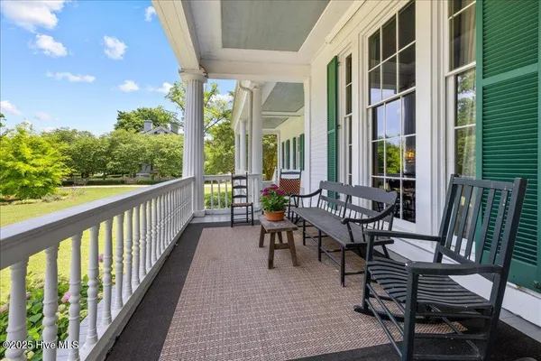 $3,495,000 | 121 West King Street, Edenton, NC 27932