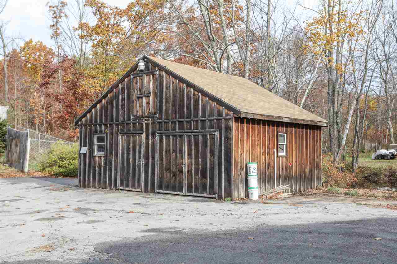 260 East Dunbarton Road Goffstown, NH 03045 - Photo 25 of 32